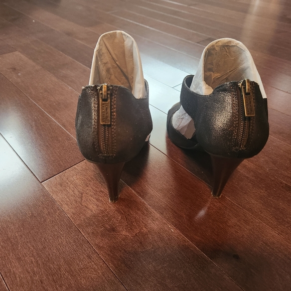 Kenneth Cole shoes - Picture 3 of 3